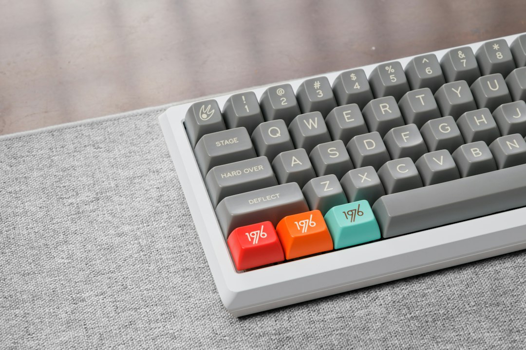 新荣耀房卡可透视吗-原因：收款主体与订阅对象不一致